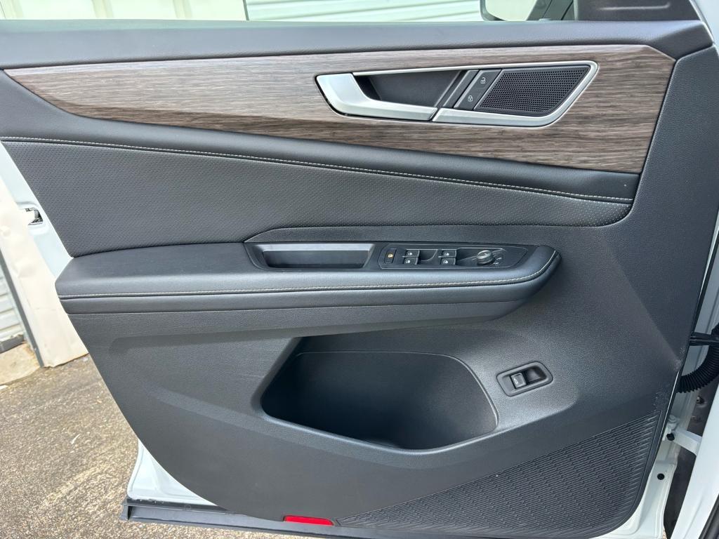 used 2024 Volkswagen Atlas car, priced at $33,769