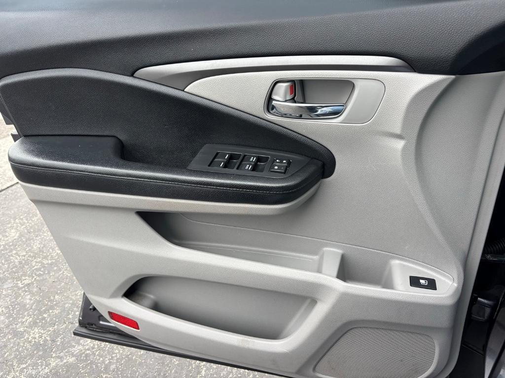 used 2016 Honda Pilot car, priced at $14,580