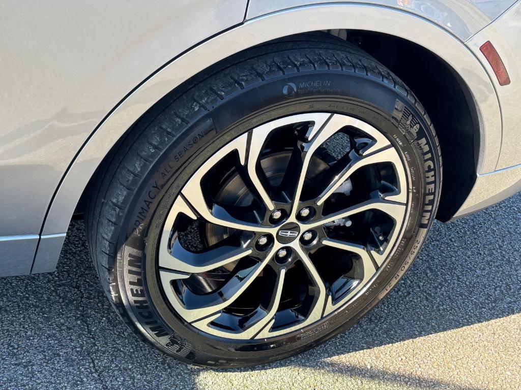 used 2024 Lincoln Nautilus car, priced at $43,852