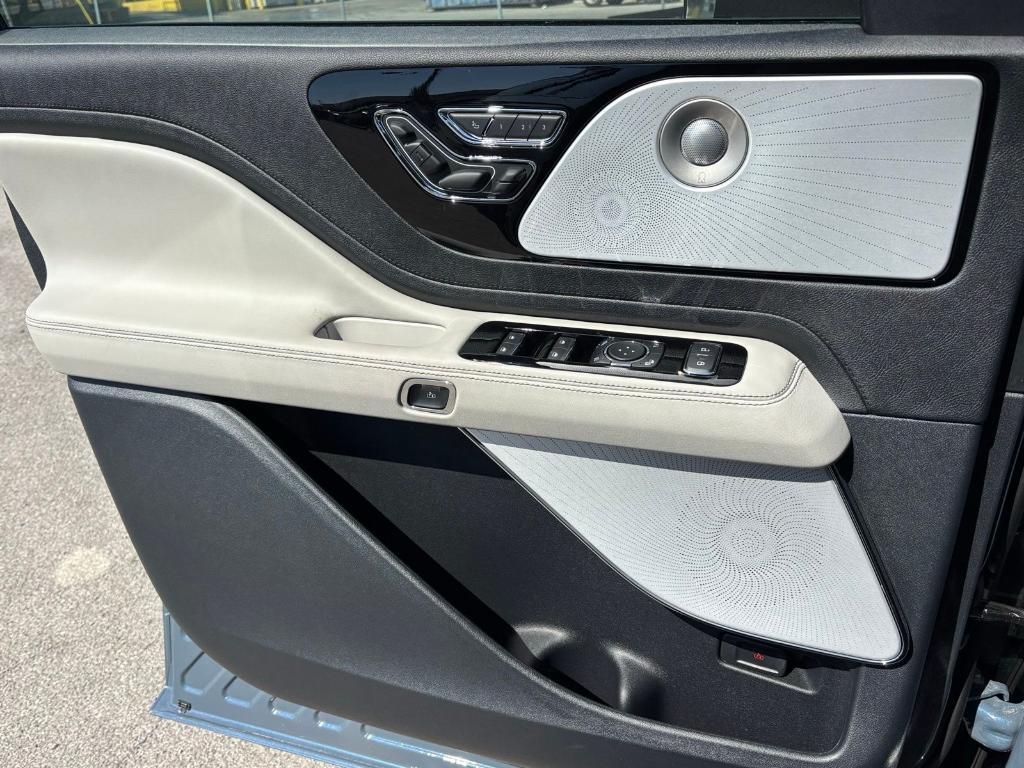 new 2026 Lincoln Aviator car, priced at $75,850