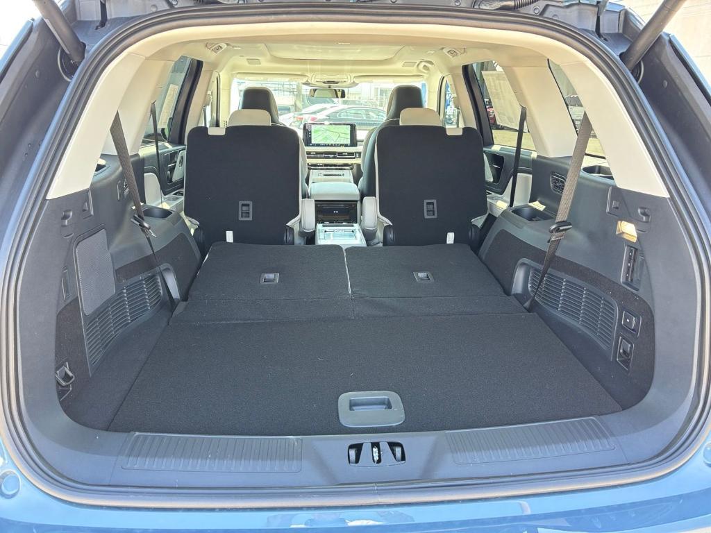 new 2026 Lincoln Aviator car, priced at $75,850