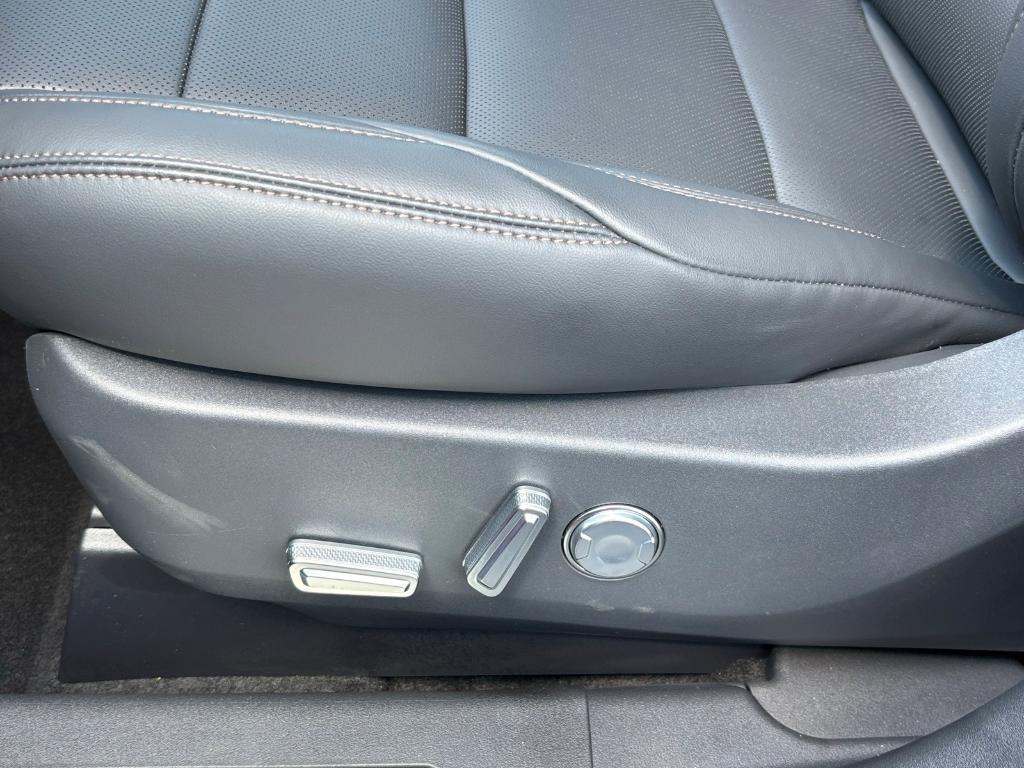 new 2025 Lincoln Nautilus car