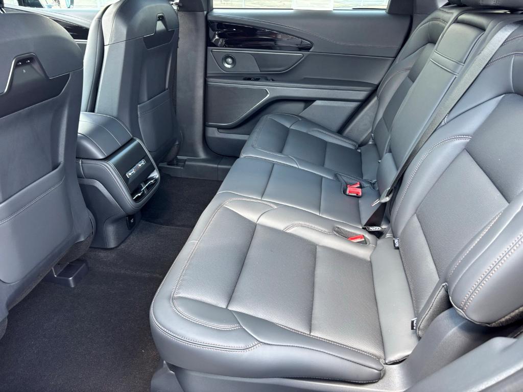 new 2025 Lincoln Nautilus car