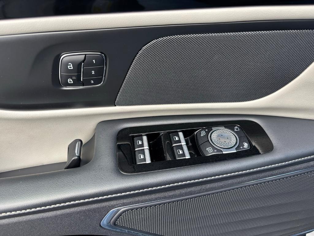 used 2024 Lincoln Nautilus car, priced at $45,341