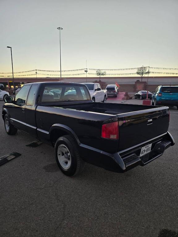 used 1995 Chevrolet S-10 car, priced at $9,991