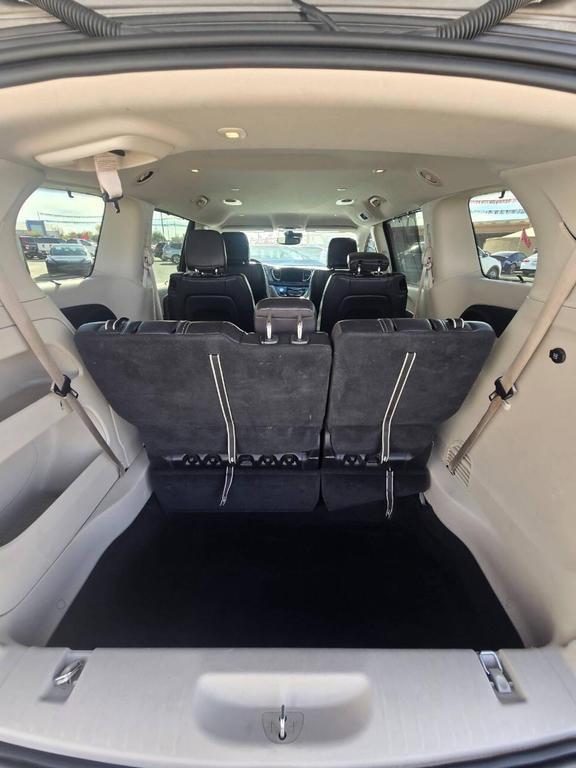 used 2022 Chrysler Pacifica car, priced at $21,991