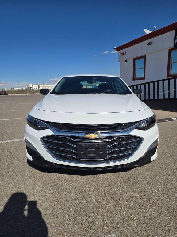 used 2024 Chevrolet Malibu car, priced at $17,991