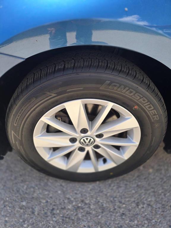 used 2019 Volkswagen Golf SportWagen car, priced at $13,891