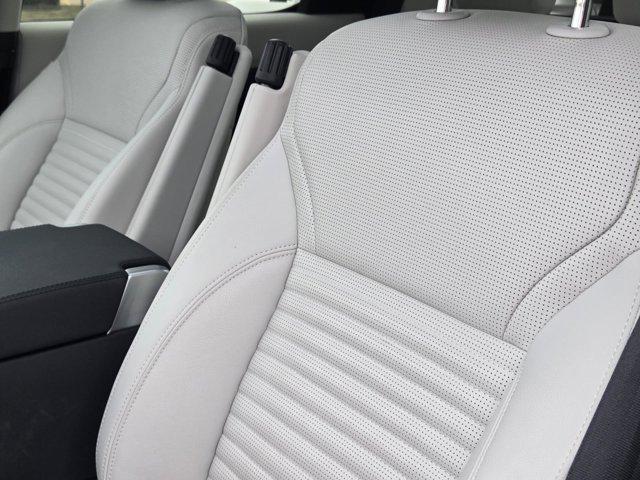 new 2025 Land Rover Discovery car, priced at $69,996