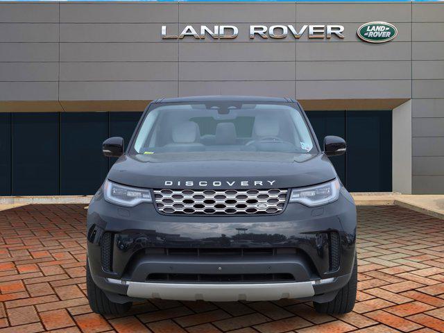 new 2025 Land Rover Discovery car, priced at $69,996