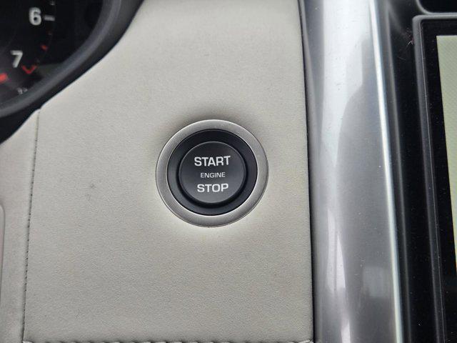 new 2025 Land Rover Discovery car, priced at $69,996