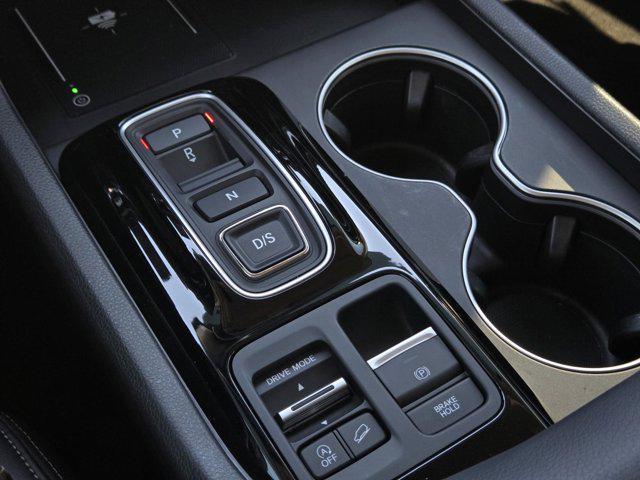 used 2025 Honda Pilot car, priced at $43,000