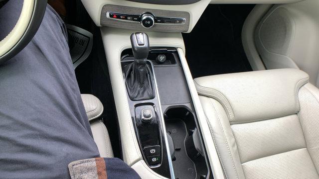 used 2022 Volvo XC90 car, priced at $37,899