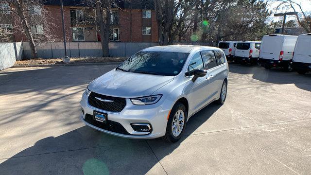 new 2026 Chrysler Pacifica car, priced at $43,704