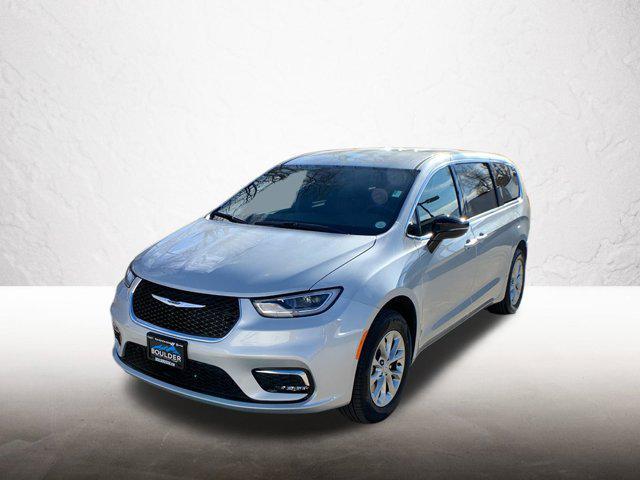 new 2026 Chrysler Pacifica car, priced at $43,704