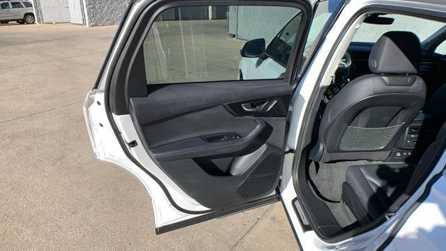 used 2024 Audi Q7 car, priced at $40,899