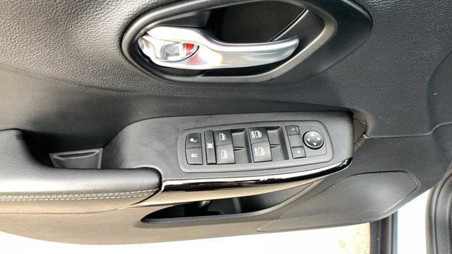 used 2023 Jeep Cherokee car, priced at $23,999