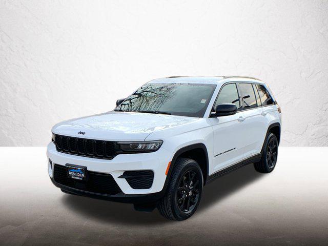 used 2024 Jeep Grand Cherokee car, priced at $29,299