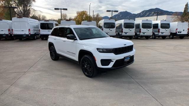 used 2024 Jeep Grand Cherokee car, priced at $29,299