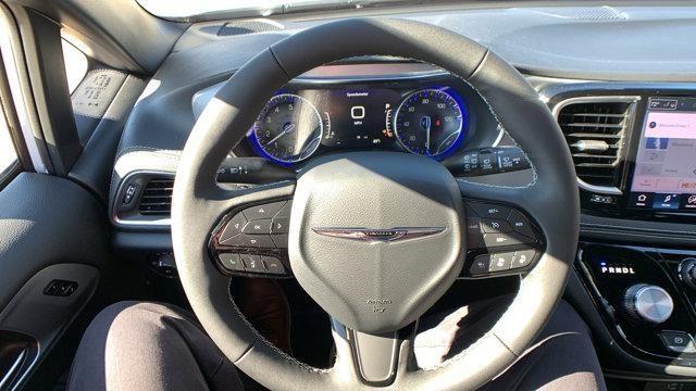 new 2026 Chrysler Pacifica car, priced at $53,354