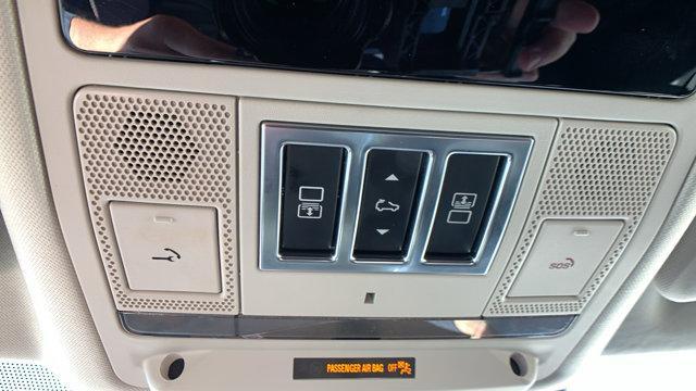 used 2024 Land Rover Discovery car, priced at $37,299