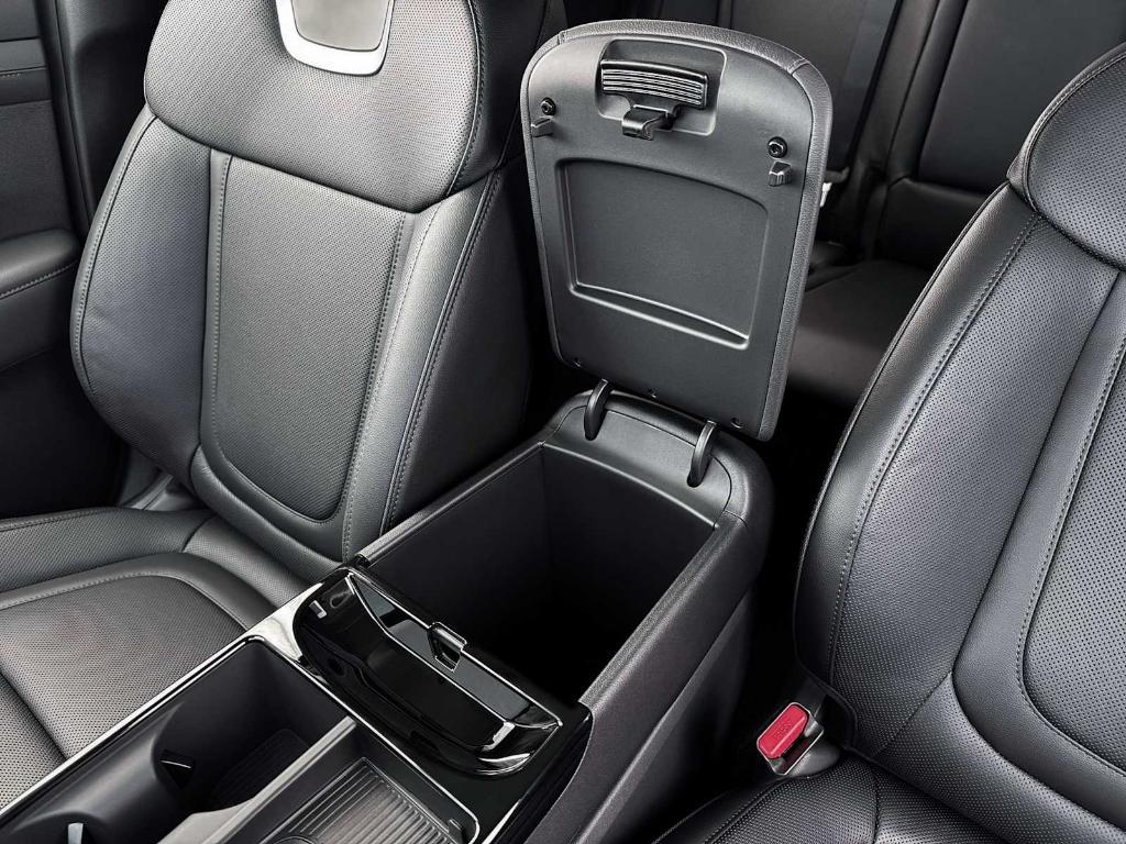 new 2026 Hyundai TUCSON Hybrid car, priced at $45,767