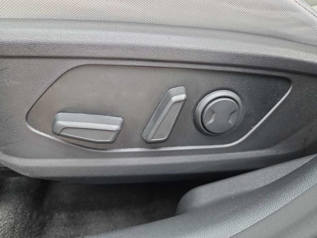 new 2025 Hyundai TUCSON Hybrid car, priced at $33,309