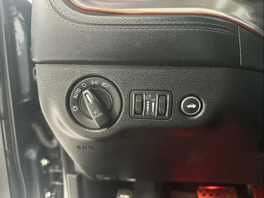 2019 Gray Dodge Charger