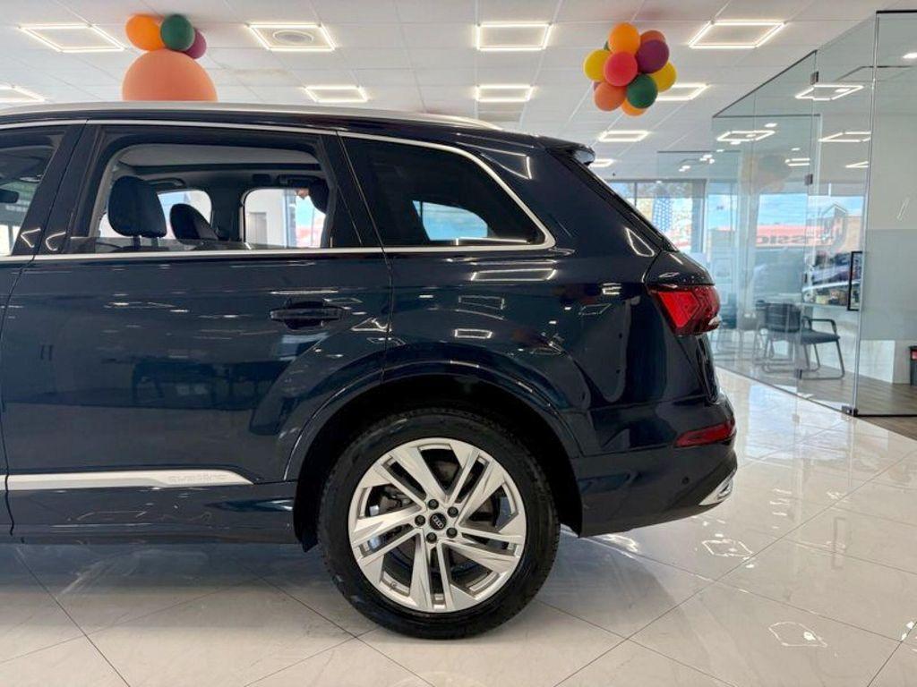 used 2024 Audi Q7 car, priced at $39,395