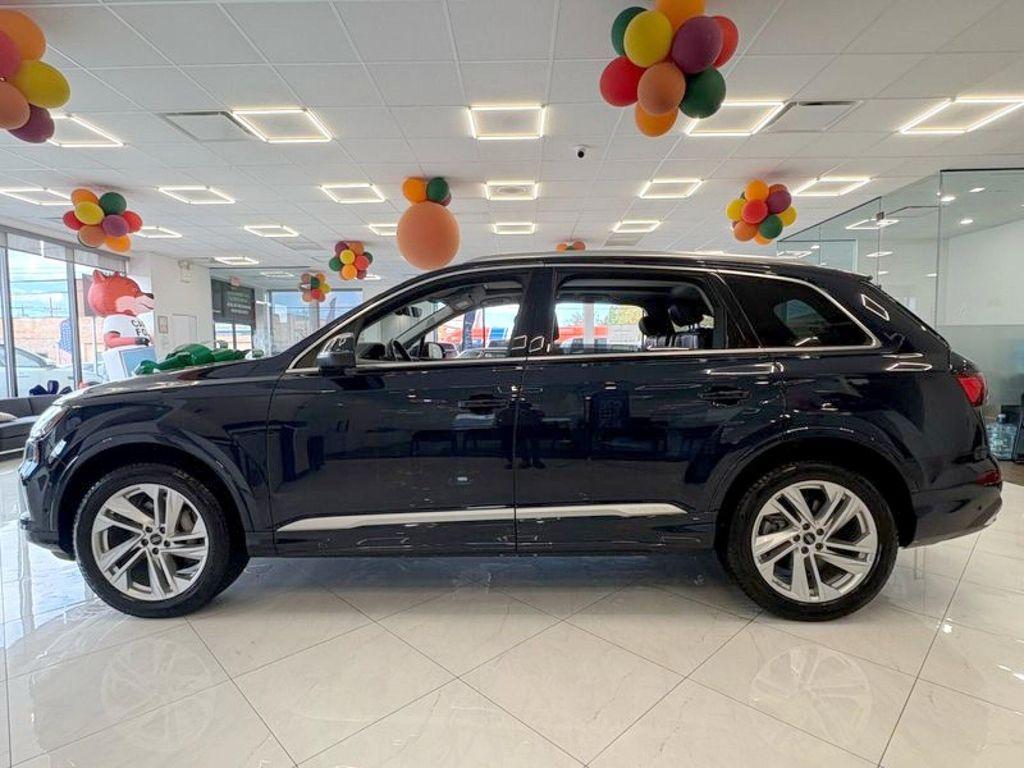 used 2024 Audi Q7 car, priced at $39,395