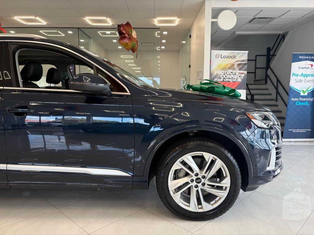 used 2024 Audi Q7 car, priced at $39,395