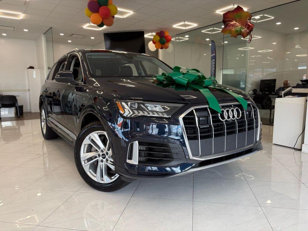 used 2024 Audi Q7 car, priced at $39,395