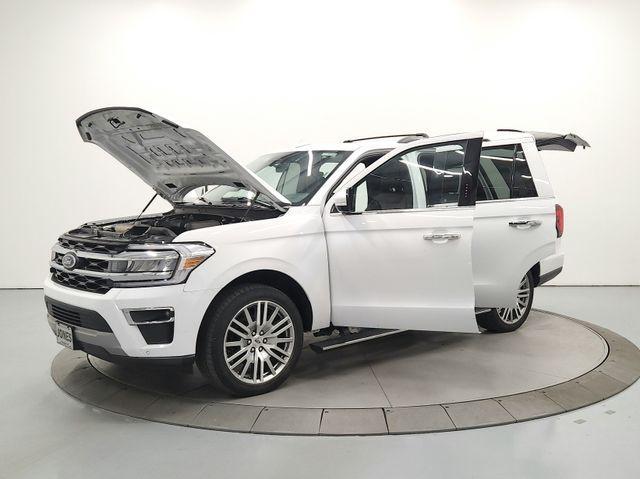 used 2024 Ford Expedition car, priced at $45,684
