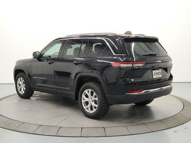 used 2024 Jeep Grand Cherokee car, priced at $31,597