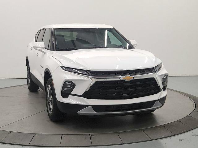 new 2026 Chevrolet Blazer car, priced at $33,989