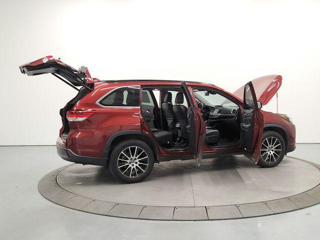 used 2017 Toyota Highlander car, priced at $19,998