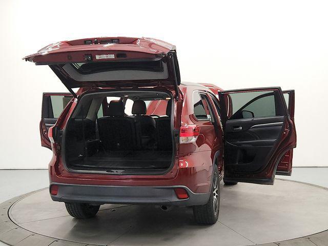 used 2017 Toyota Highlander car, priced at $19,998