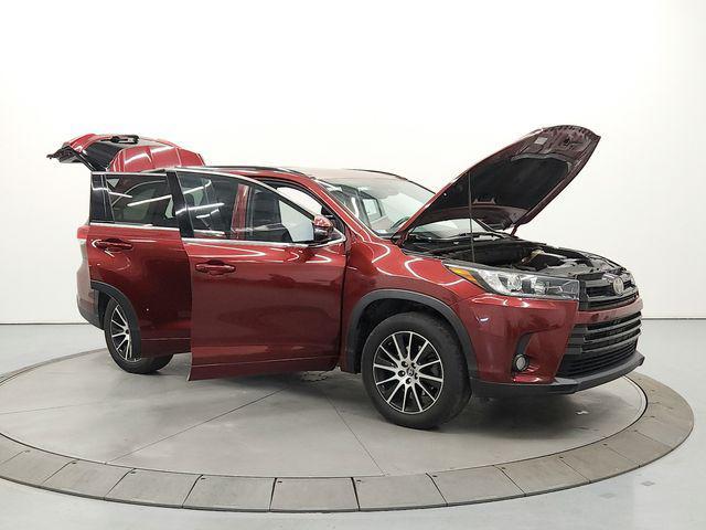 used 2017 Toyota Highlander car, priced at $19,998