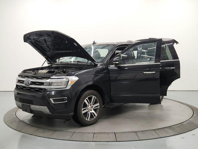 used 2024 Ford Expedition car, priced at $41,771
