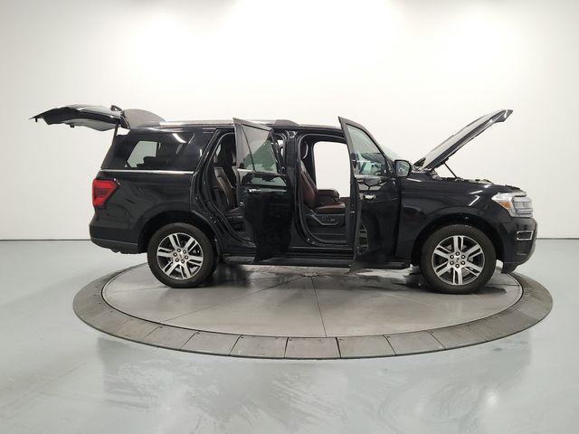 used 2024 Ford Expedition car, priced at $41,771