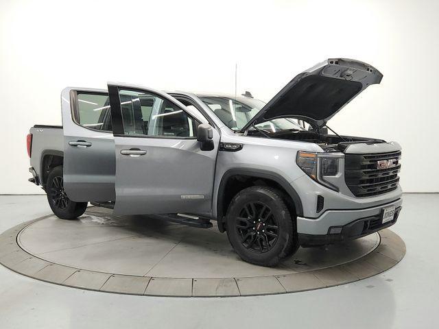 used 2023 GMC Sierra 1500 car, priced at $43,636