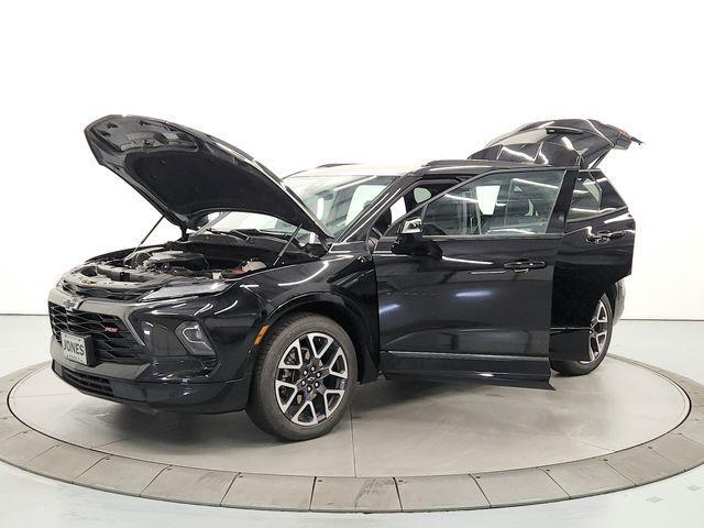 used 2025 Chevrolet Blazer car, priced at $34,616