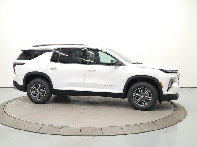 new 2026 Chevrolet Traverse car, priced at $42,686