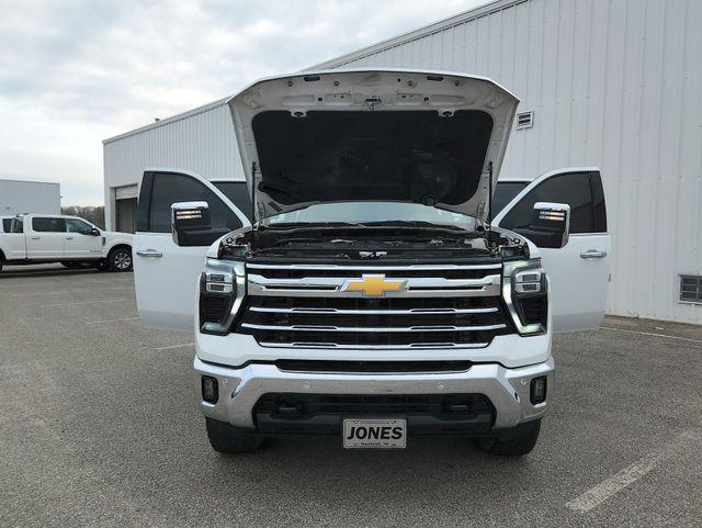 used 2025 Chevrolet Silverado 2500 car, priced at $63,144