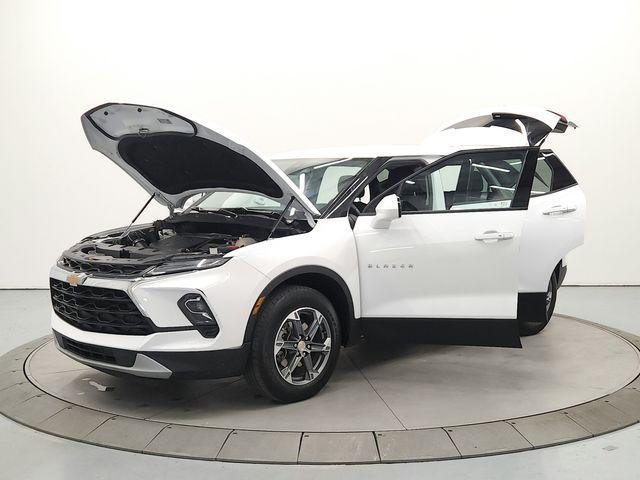 used 2025 Chevrolet Blazer car, priced at $29,474