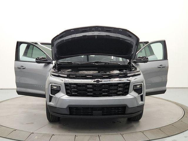 new 2026 Chevrolet Traverse car, priced at $43,676
