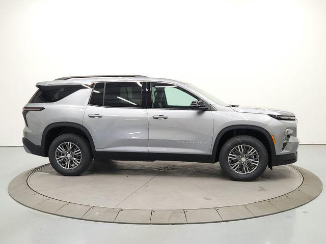 new 2026 Chevrolet Traverse car, priced at $43,676