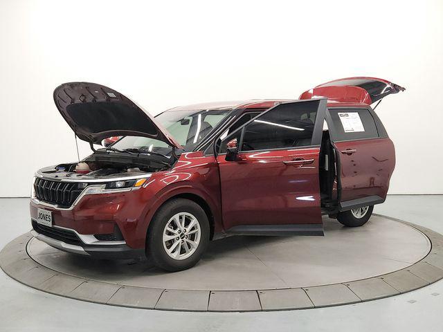used 2023 Kia Carnival car, priced at $27,887