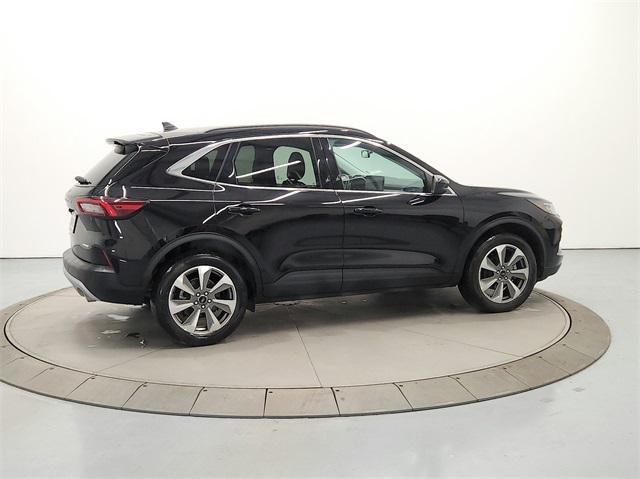 used 2025 Ford Escape car, priced at $28,260