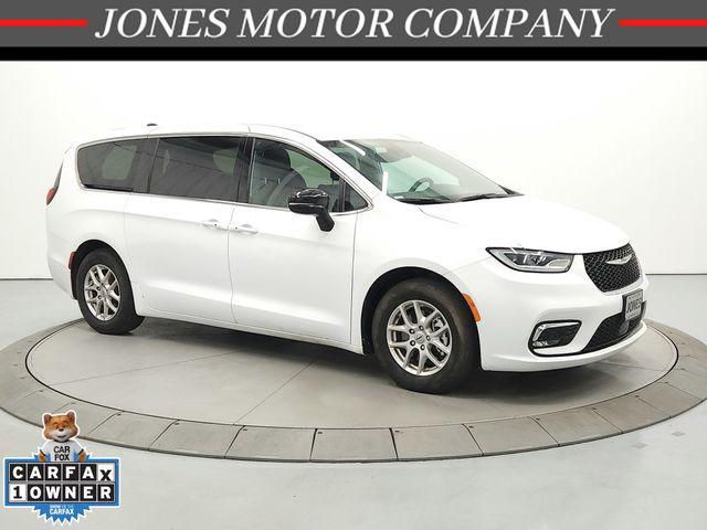 used 2025 Chrysler Pacifica car, priced at $29,328